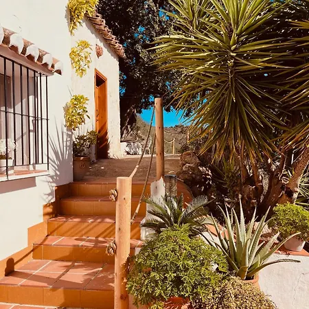 Casita - - La Alqueria - - Malaga Bed & Breakfast